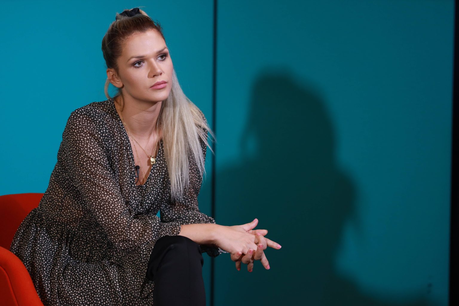 “Ich wurde von vorne bis hinten benutzt”: Sara Kulka wird Opfer eines Liebesbetrügers